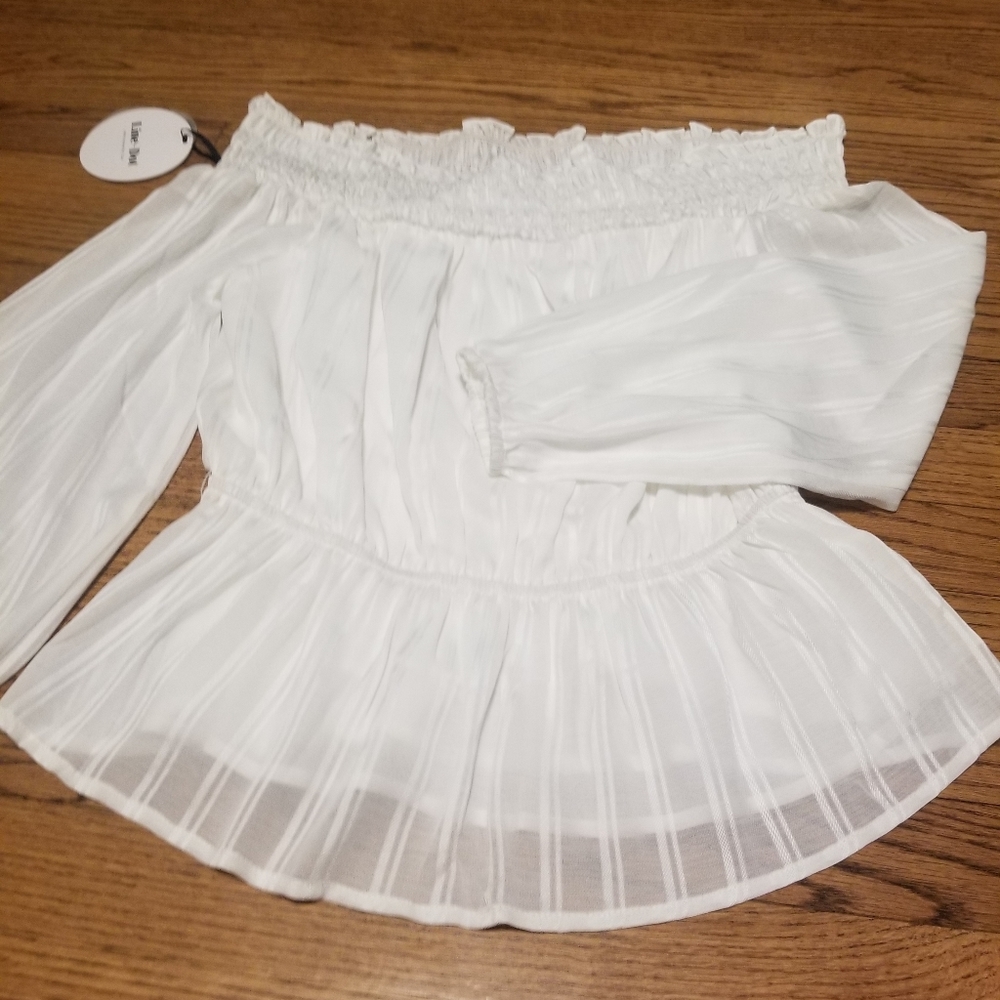 NWT White Long sleeve & off shuolder Top - Picture 3 of 10